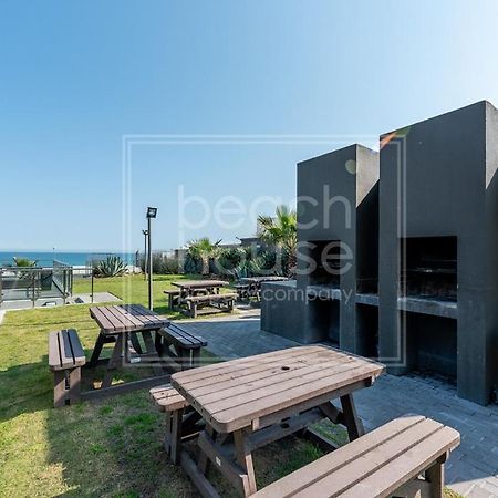 Luxury Beachfront Apartment In Blouberg- 1 Bedroom Kapstadt Exterior foto